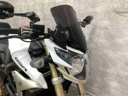 スズキ GSR750 GSR750 ヨシムラマフラー バックステップ 32