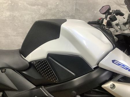 スズキ GSR750 GSR750 ヨシムラマフラー バックステップ 36