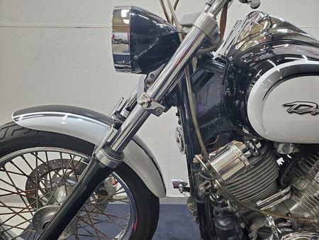 ヤマハ ドラッグスター400 ドラッグスター400 2006年モデル ハンドルカスタム スラッシュカットマフラー装備【マ 35