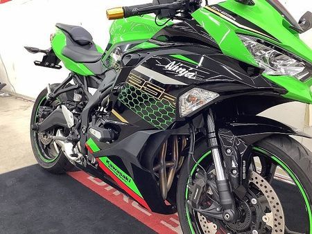 カワサキ ZX-25R Ninja ZX-25R SE 2021年モデル エンジンスライダー マルチバ―装備 31