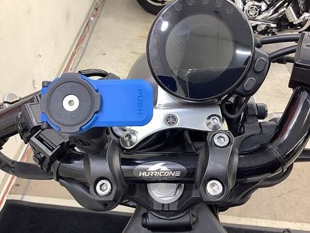 ヤマハ XSR900 XSR900 2016年モデル バーエンドミラー/ハリケーン製コンドルハンドル/USB2ポ 25