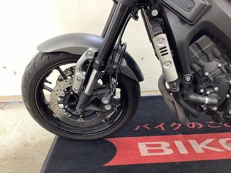 ヤマハ XSR900 XSR900 2016年モデル バーエンドミラー/ハリケーン製コンドルハンドル/USB2ポ 32