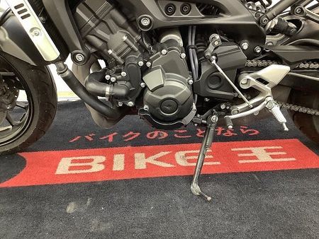 ヤマハ XSR900 XSR900 2016年モデル バーエンドミラー/ハリケーン製コンドルハンドル/USB2ポ 33