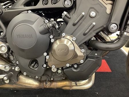 ヤマハ MT-09 トレーサー MT-09 TRACER 2016年モデル GIVI製フルパニア装備! フラッグシップオン 37