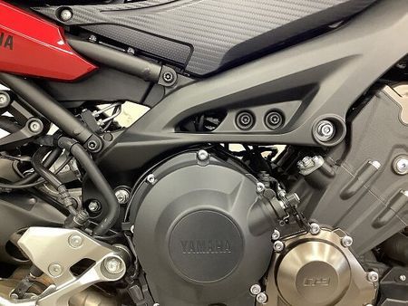 ヤマハ MT-09 トレーサー MT-09 TRACER 2016年モデル GIVI製フルパニア装備! フラッグシップオン 39