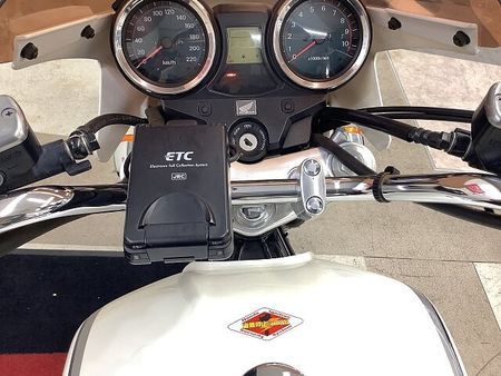 ホンダ CB1100 CB1100 2010年モデル アップハンドル仕様Type I ビキニカウル装備! 13