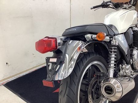 ホンダ CB1100 CB1100 2010年モデル アップハンドル仕様Type I ビキニカウル装備! 35