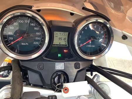 ホンダ CB1100 CB1100 2010年モデル アップハンドル仕様Type I ビキニカウル装備! 8