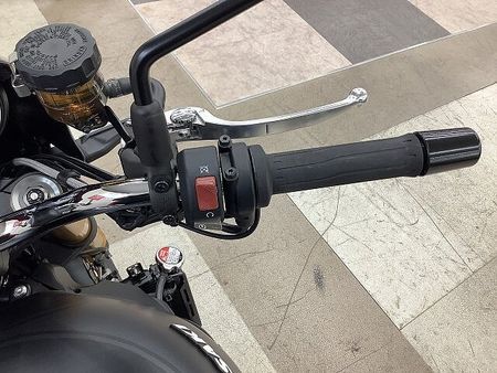 カワサキ Z900RS Z900RS SE 2025年モデル ビキニカウル・コアガード・リアキャリア装備 15