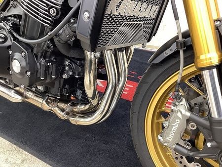 カワサキ Z900RS Z900RS SE 2025年モデル ビキニカウル・コアガード・リアキャリア装備 29
