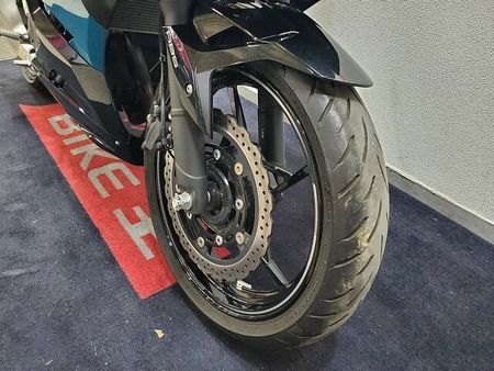 カワサキ ニンジャ 400 NINJA400 2021年モデル マルチバー USBポート装備 11