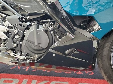 カワサキ ニンジャ 400 NINJA400 2021年モデル マルチバー USBポート装備 14