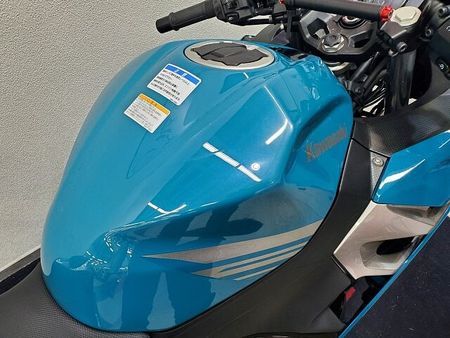 カワサキ ニンジャ 400 NINJA400 2021年モデル マルチバー USBポート装備 17
