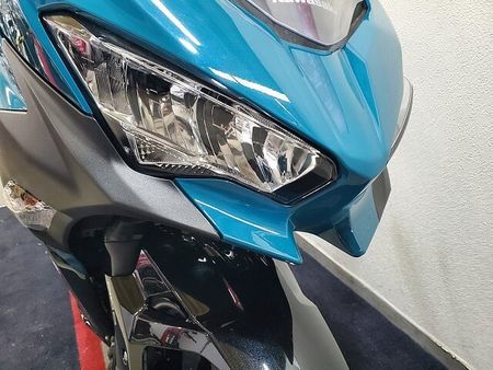 カワサキ ニンジャ 400 NINJA400 2021年モデル マルチバー USBポート装備 23