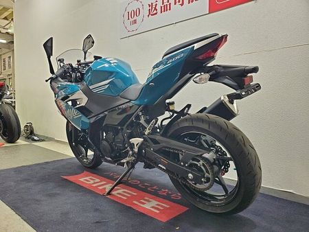 カワサキ ニンジャ 400 NINJA400 2021年モデル マルチバー USBポート装備 7