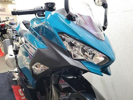 カワサキ ニンジャ 400 NINJA400 2021年モデル マルチバー USBポート装備 10