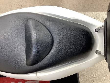 ホンダ PCX125 PCX 2012年モデル 通勤・通学にも便利な装備たっぷり! 29