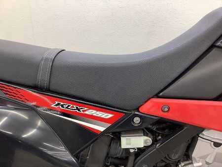 カワサキ KLX250 KLX250 2012年モデル メットホルダー装備 32