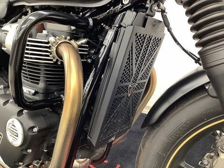 トライアンフ STREET TWIN ストリートツイン 2022年モデル エンジンガード サイドバックステー装備 29