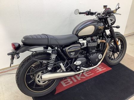 トライアンフ STREET TWIN ストリートツイン 2022年モデル エンジンガード サイドバックステー装備 4