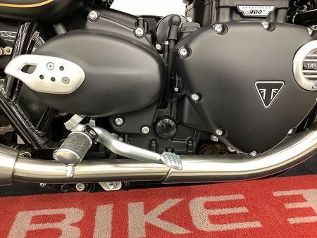 トライアンフ STREET TWIN ストリートツイン 2022年モデル エンジンガード サイドバックステー装備 36