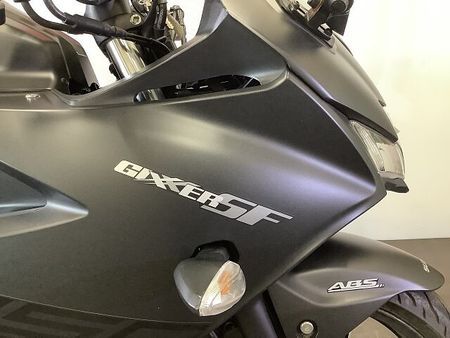 スズキ ジクサー SF250 ☆ジクサー250SF GIXXER SF 250 2019年モデル マルチバー USB-A 18