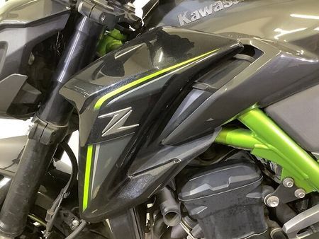 カワサキ Z900 【マル得】Z900 カワサキ純正フレームスライダー USBポート装備 ABS スペアキー 16