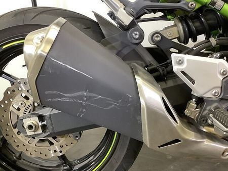 カワサキ Z900 【マル得】Z900 カワサキ純正フレームスライダー USBポート装備 ABS スペアキー 20