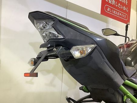カワサキ Z900 【マル得】Z900 カワサキ純正フレームスライダー USBポート装備 ABS スペアキー 22