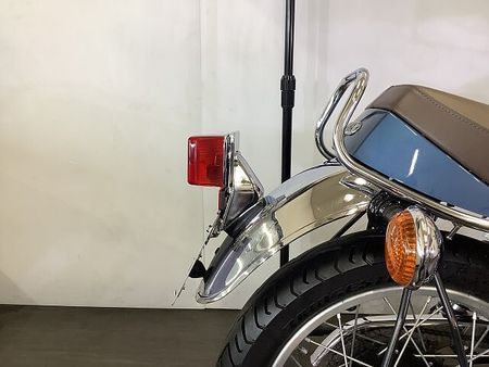ヤマハ SR400 SR400 パフォーマンスダンパー スクリーン USB-A2ポート装備 赤キー・スペアキー 11