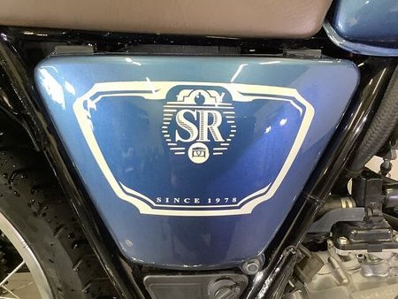 ヤマハ SR400 SR400 パフォーマンスダンパー スクリーン USB-A2ポート装備 赤キー・スペアキー 19