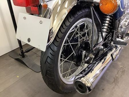 ヤマハ SR400 SR400 パフォーマンスダンパー スクリーン USB-A2ポート装備 赤キー・スペアキー 5