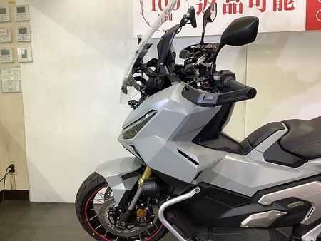 ホンダ X-ADV X-ADV 前後ドライブレコーダー付スマートライドモニター フォグランプ パイプガード装備 21