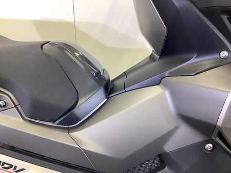 ホンダ X-ADV X-ADV デイトナ製薄型USBポート 純正グリップヒーター装備 ABS スペアキーあり 11