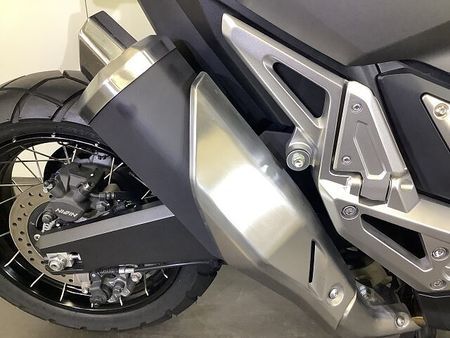 ホンダ X-ADV X-ADV デイトナ製薄型USBポート 純正グリップヒーター装備 ABS スペアキーあり 15