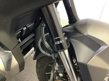 ホンダ X-ADV X-ADV デイトナ製薄型USBポート 純正グリップヒーター装備 ABS スペアキーあり 19