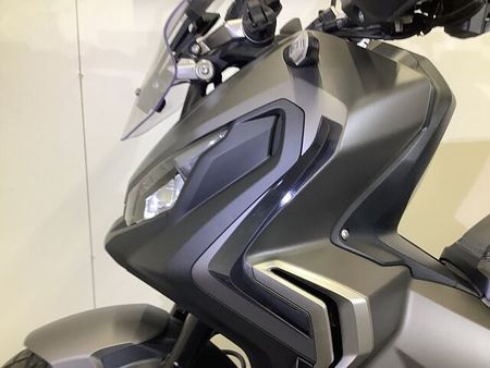 ホンダ X-ADV X-ADV デイトナ製薄型USBポート 純正グリップヒーター装備 ABS スペアキーあり 21