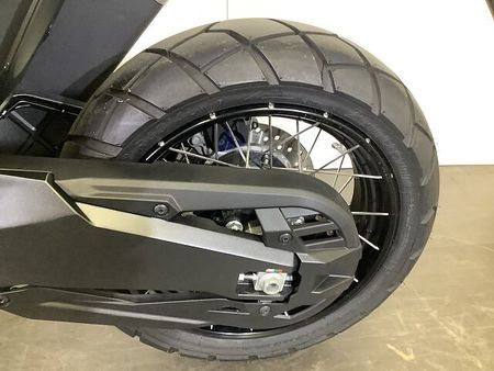 ホンダ X-ADV X-ADV デイトナ製薄型USBポート 純正グリップヒーター装備 ABS スペアキーあり 25