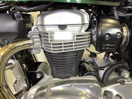 カワサキ W800 W800 エンジンガード シガーソケット装備 ABS スペアキーあり 25