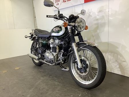 カワサキ W800 W800 エンジンガード シガーソケット装備 ABS スペアキーあり 4