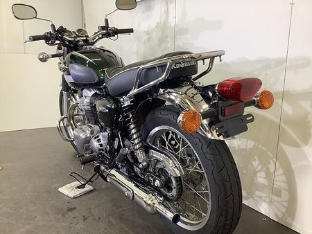カワサキ W800 W800 エンジンガード シガーソケット装備 ABS スペアキーあり 7
