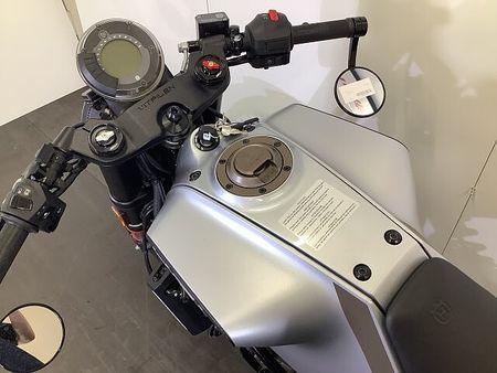 ハスクバーナ VITPILEN 401 ヴィットピレン401 VITPILEN 401 スペアキーあり!! 31