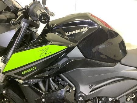 カワサキ Z250 Z250 24