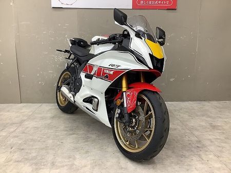 ヤマハ YZF-R7 YZF-R7 2022年モデルエンジンスライダー、マルチバー装備リアフェンダレスカスタムス 2