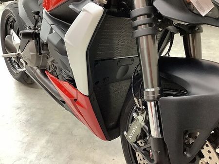 ドゥカティ STREETFIGHTER848 ストリートファイターV2 2023年モデルリアフェンダレスカスタムスペアキーあり 17