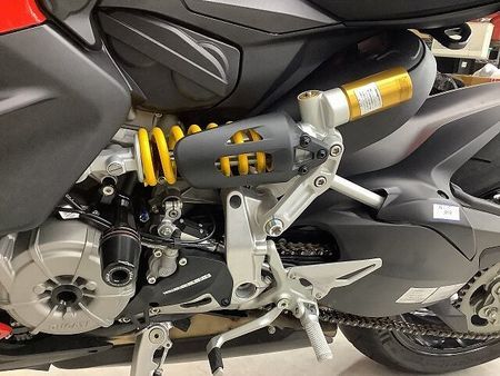 ドゥカティ STREETFIGHTER848 ストリートファイターV2 2023年モデルリアフェンダレスカスタムスペアキーあり 25