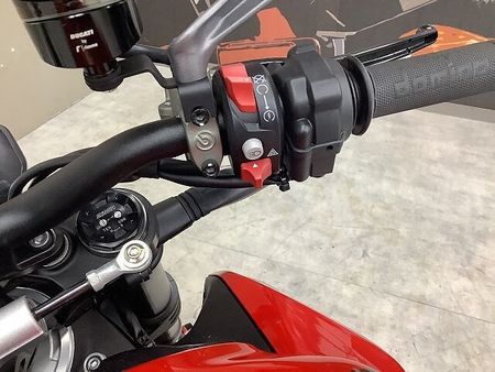 ドゥカティ STREETFIGHTER848 ストリートファイターV2 2023年モデルリアフェンダレスカスタムスペアキーあり 29