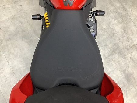 ドゥカティ STREETFIGHTER848 ストリートファイターV2 2023年モデルリアフェンダレスカスタムスペアキーあり 34