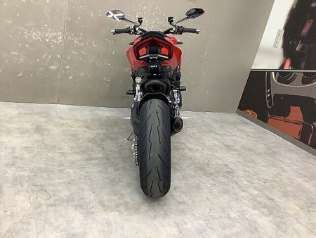 ドゥカティ STREETFIGHTER848 ストリートファイターV2 2023年モデルリアフェンダレスカスタムスペアキーあり 10
