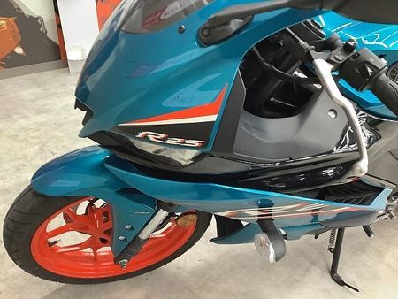 ヤマハ YZF-R25 YZF-R25 2021年モデル250ccフルカウルスポーツフルノーマルの扱いやすい車両で 25